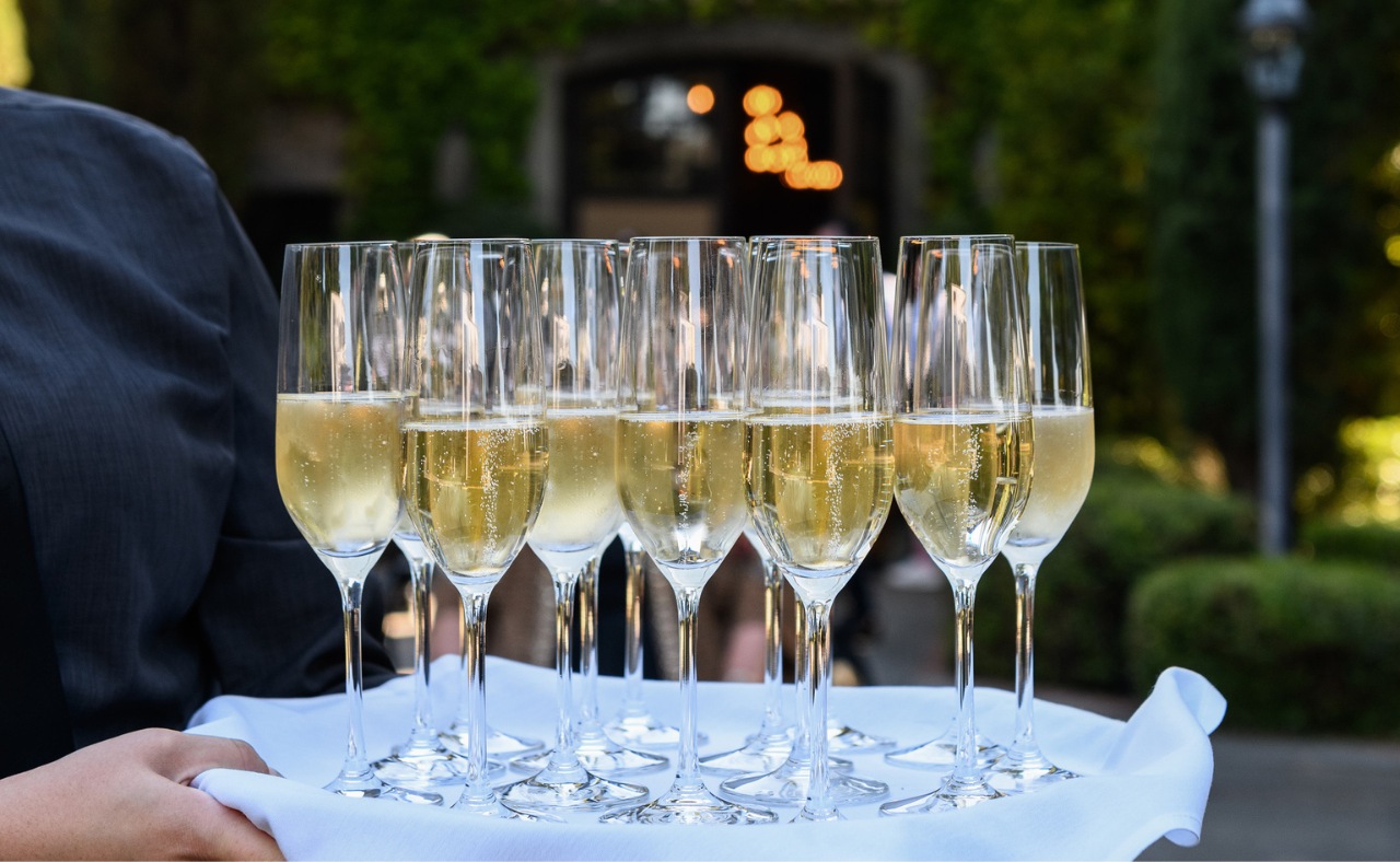 Dry Creek Vineyard sparkling wines on tray.