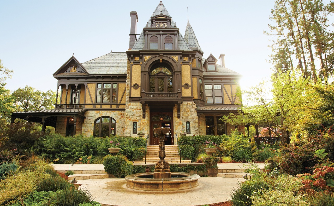 Beringer Vineyards exterior.